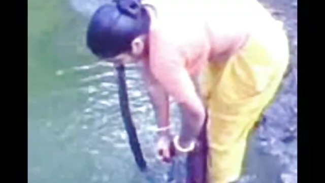 বাড়িতে কেউ নেই, বাংলা নতুন xxx video যখন ছেলে, মায়ের সুন্দর পদক্ষেপ