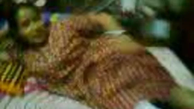 তিনে বাংলা wxxx মিলে, সুন্দরি সেক্সি মহিলার