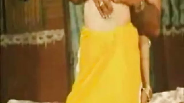 পরিণত গৃহকর্ত্রী কাপুরুষ থেকে. নতুন বাংলা xxxx