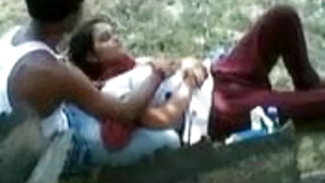 দ্বৈত মেয়ে ও বাংলাদেশি sex video এক পুরুষ,