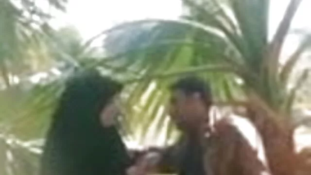 সুন্দরী বালিকা আঙুল xxx com বাংলা গুদ
