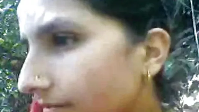 সুন্দরী www xxx video বাংলা বালিকা উলঙ্গ