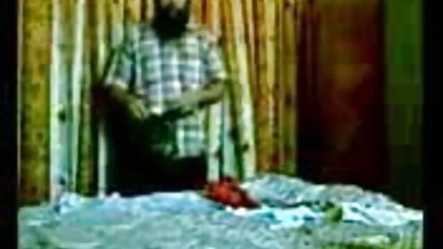 পর্নোতারকা, স্বামী ও বাংলা sex xx স্ত্রী