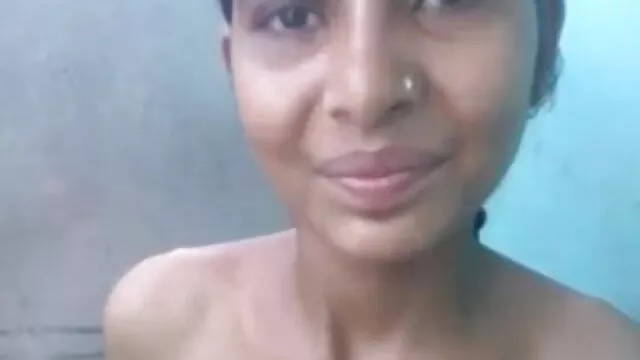 তিনি দেখতে একটি বাংলা নায়িকা xxx বন্ধু বলা